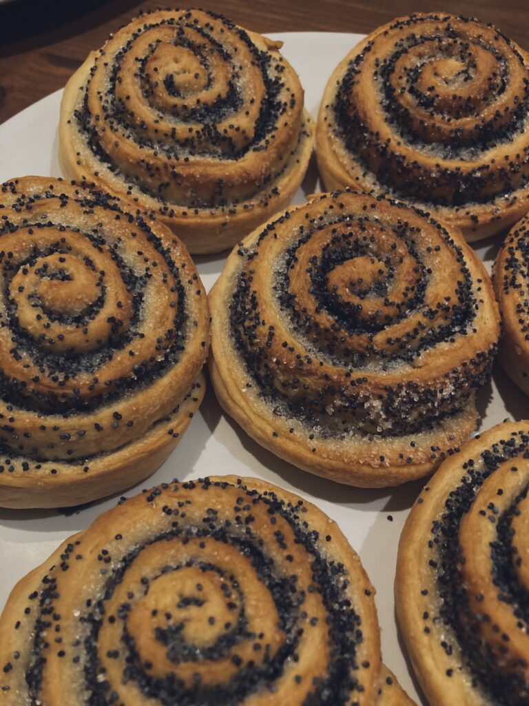 B8163D44 5C84 4A3C AB36 97AA86CC87A1 768x1024